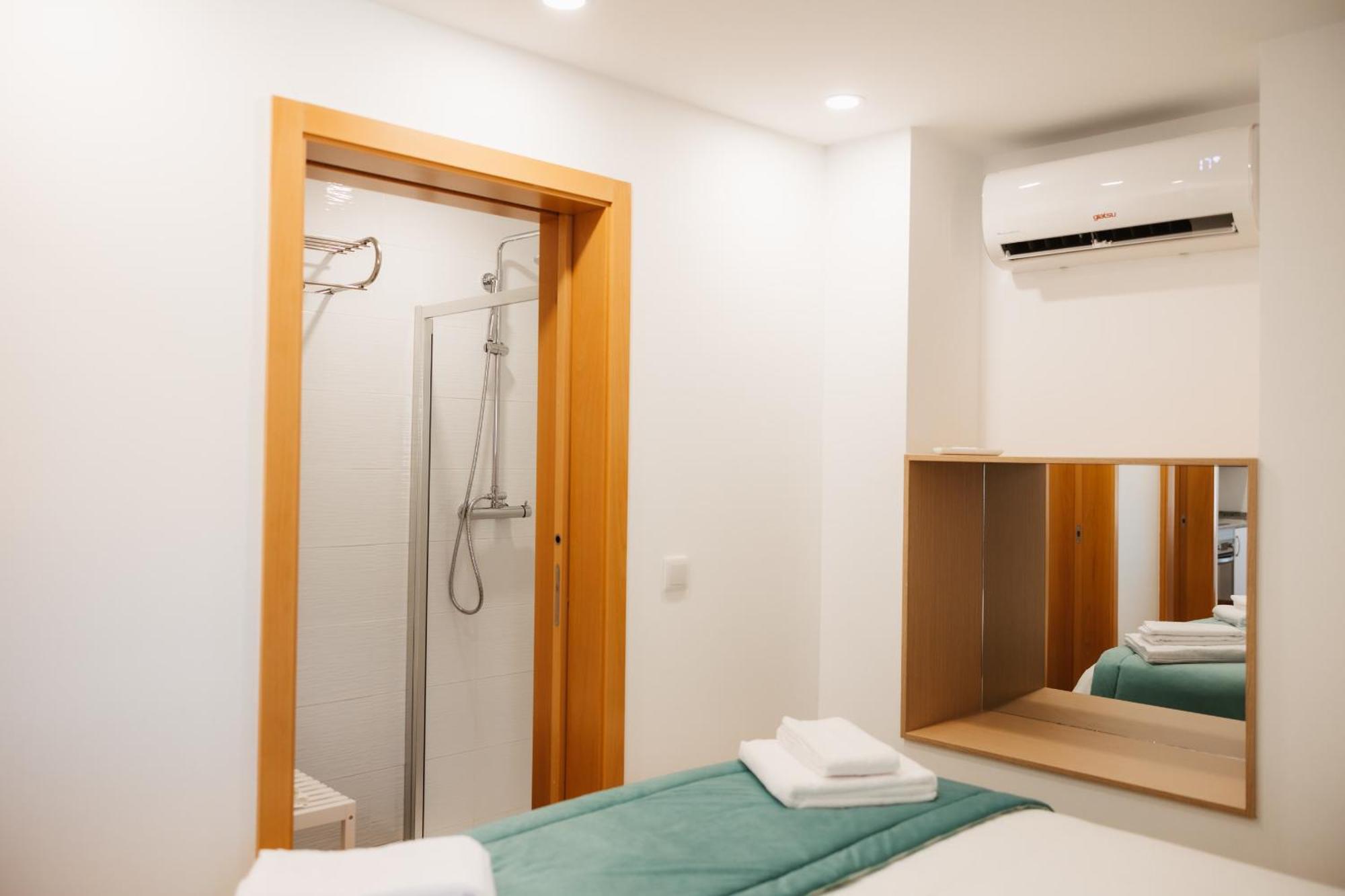 Alvarenga Apartments المظهر الخارجي الصورة